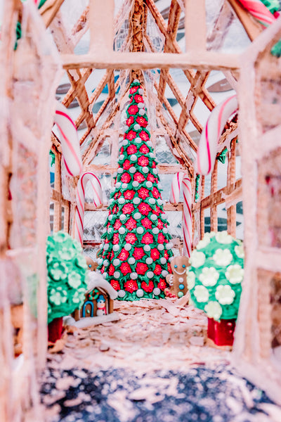 7 Mobile Lightroom Presets, Christmas Tree Preset Cool Winter Lightroom Mobile Instagram Presets  Lifestyle presets Travel Photography Presets