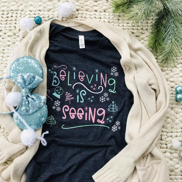 The Santa Clause Believing is seeing Christmas holiday Short-Sleeve Unisex T-Shirt
