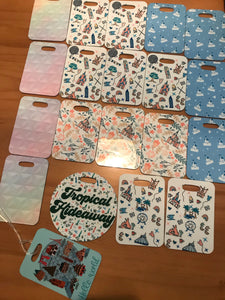 Quantity of 20 luggage tags for Katie Kubis